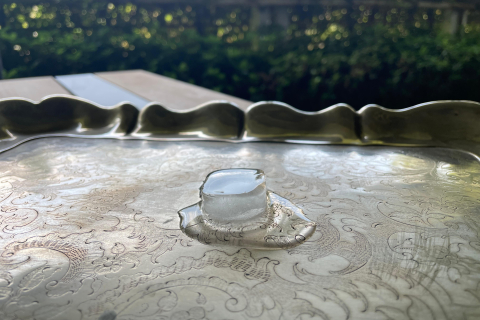 Tester l'argenterie avec de la glace