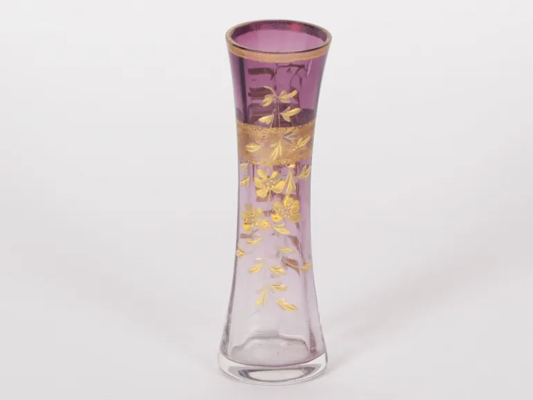 Vase soliflore en verre Art Nouveau violet à décor floral doré, SKU IB00113.