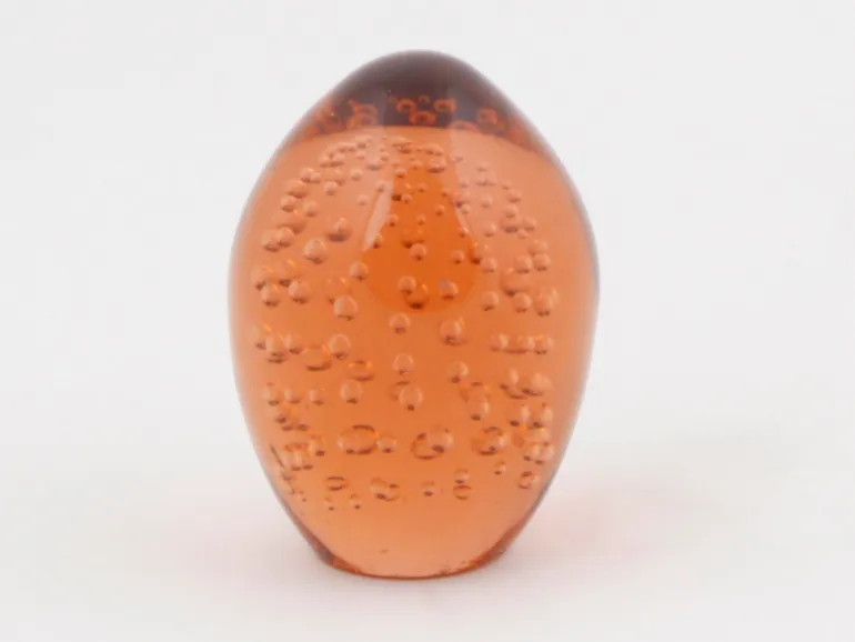 ثقالة ورق Murano Glass IB02056 من زجاج مورانو بلون العنبر، بشكل بيضاوي مع زخرفة فقاعات.