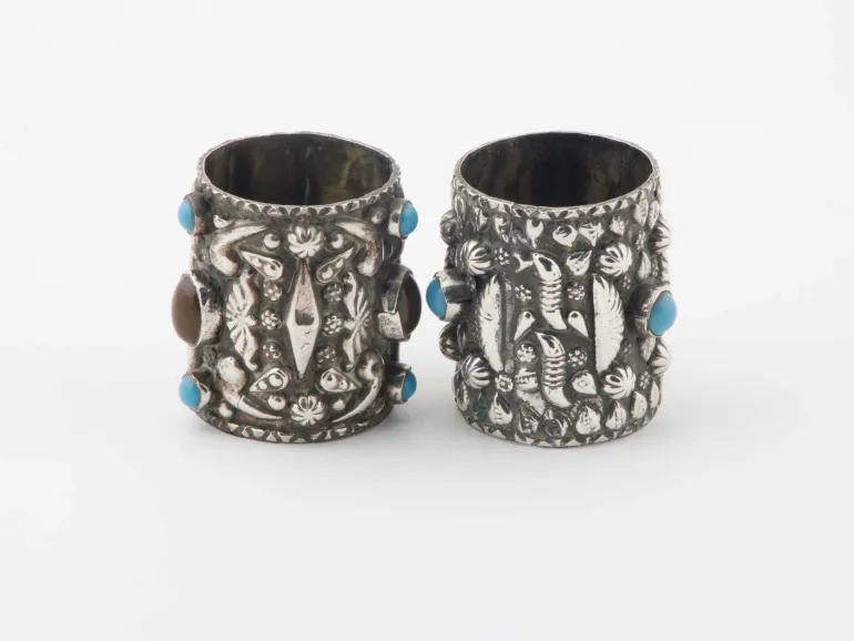 IB05900: two sterling silver cups inlaid with turquoise, shown side by side.