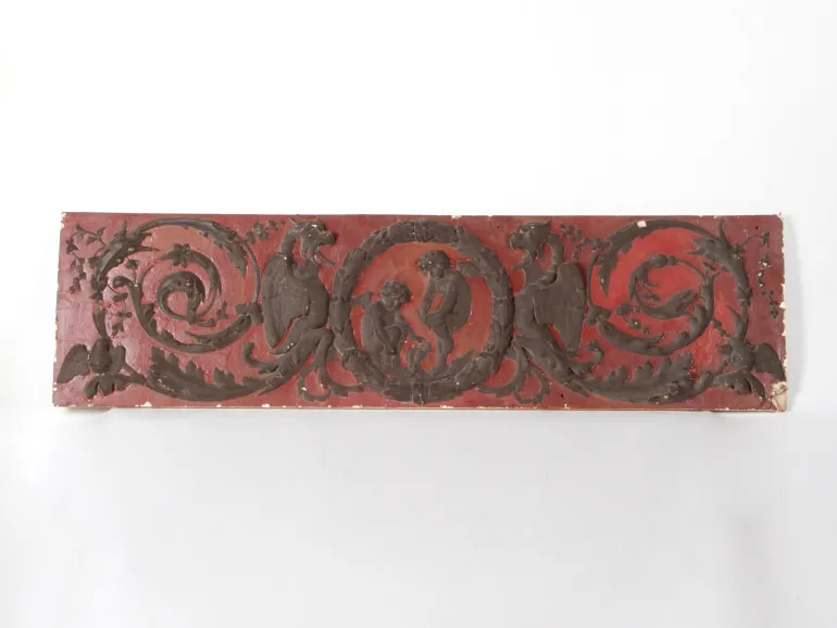 IB07660 19th-century painted bas-relief wall mural with eagles, cherubs and scrolling acanthus leaves on a red panel.