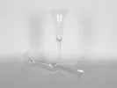 Paire de flûtes à champagne en cristal, IB00693, avec décor gravé de colombes et de cœurs, sur fond blanc.