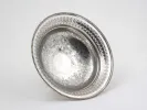 Coupe en métal argenté Barker & Ellis sur piédouche, finement gravée et ajourée, SKU IB05817.