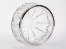 IB08154 centre de table autrichien en cristal taillé avec bordure en argent massif, bol rond sur fond blanc.