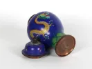 Potiche chinoise en émail cloisonné à décor de dragon, fond bleu, avec couvercle et base, SKU IB08317.